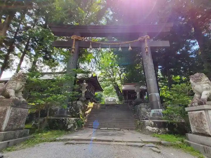 諏訪大社上社前宮(長野県)