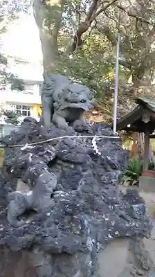 前原御嶽神社の狛犬