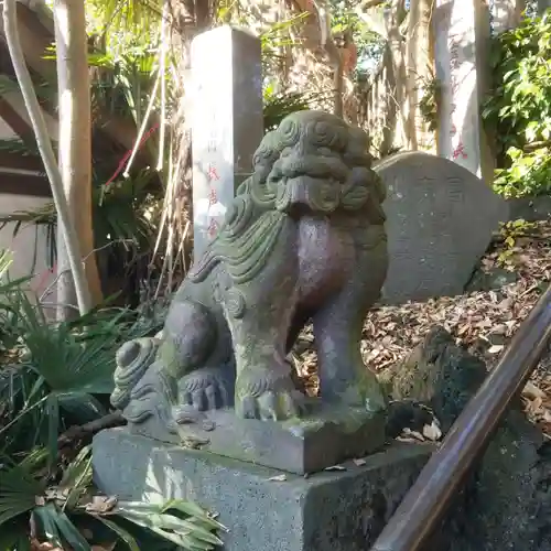 篠崎浅間神社の狛犬