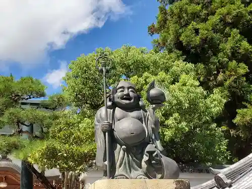 清荒神清澄寺の像