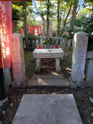 東伏見稲荷神社の末社・摂社