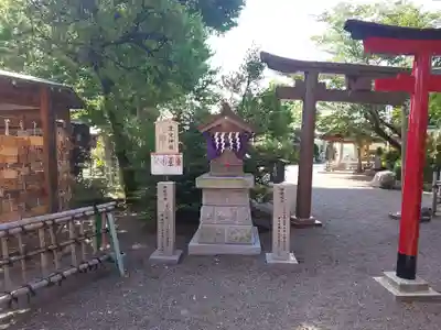 亀ケ池八幡宮の末社・摂社