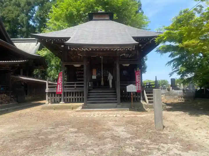 總宮神社の{uncategorized: "未分類", other: "その他", undefined: "問題あり", building: "その他建物", grave: "お墓", sacred_gate: "鳥居", guardian: "狛犬", statue: "像", buddha: "仏像", history: "歴史", nature: "自然", garden: "庭園", animal: "動物", pagoda: "塔", temizu: "手水舎", mountain_gate: "山門・神門", sanctuary: "本殿・本堂", subordinate: "末社・摂社", art: "芸術", scenery: "景色", jizo: "地蔵", ema: "絵馬", goshuin: "御朱印", omikuji: "おみくじ", items: "授与品その他", amulet: "お守り", goshuincho: "御朱印帳", eats: "食事", festival: "お祭り", votive_dance: "神楽", shichigosan: "七五三参", wedding: "結婚式", experience: "体験その他", initially: "初詣", around: "周辺", anti_infection: "感染症対策"}