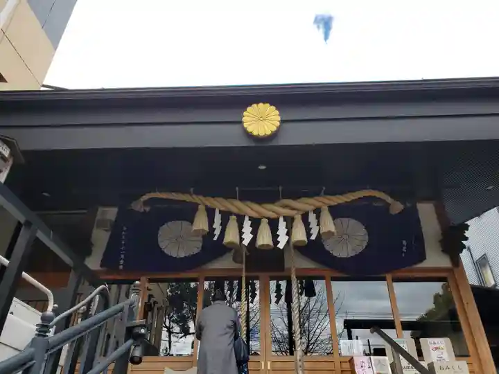 菊名神社の本殿・本堂