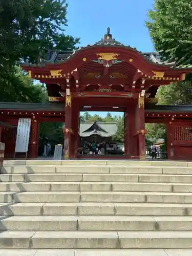 秩父神社の山門