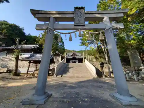 東八幡宮の鳥居