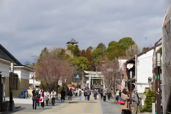 三光稲荷神社の周辺