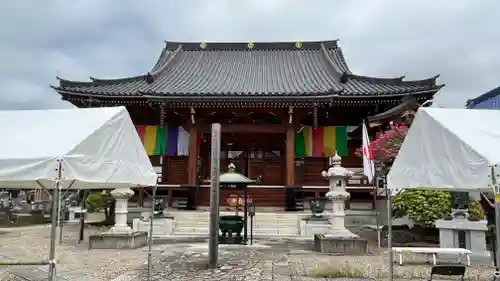 常楽寺の本殿・本堂