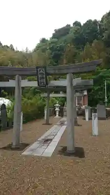 八幡神社の鳥居