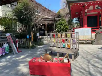 越谷香取神社の{uncategorized: "未分類", other: "その他", undefined: "問題あり", building: "その他建物", grave: "お墓", sacred_gate: "鳥居", guardian: "狛犬", statue: "像", buddha: "仏像", history: "歴史", nature: "自然", garden: "庭園", animal: "動物", pagoda: "塔", temizu: "手水舎", mountain_gate: "山門・神門", sanctuary: "本殿・本堂", subordinate: "末社・摂社", art: "芸術", scenery: "景色", jizo: "地蔵", ema: "絵馬", goshuin: "御朱印", omikuji: "おみくじ", items: "授与品その他", amulet: "お守り", goshuincho: "御朱印帳", eats: "食事", festival: "お祭り", votive_dance: "神楽", shichigosan: "七五三参", wedding: "結婚式", experience: "体験その他", initially: "初詣", around: "周辺", anti_infection: "感染症対策"}