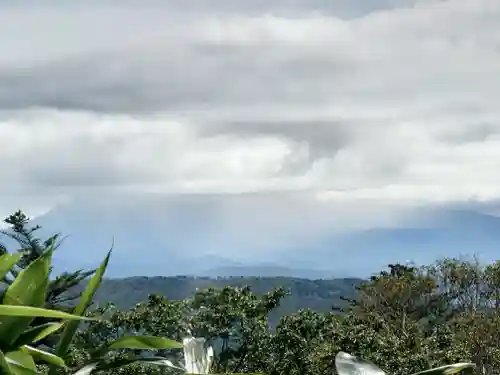 天の岩戸(飛騨一宮水無神社奥宮)の景色