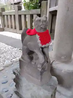 被官稲荷神社の狛犬