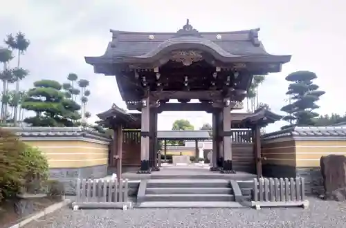 富士山法華本門寺根源の山門