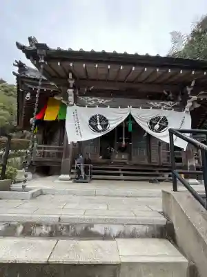誕生寺奥之院　六角堂浄土院の{uncategorized: "未分類", other: "その他", undefined: "問題あり", building: "その他建物", grave: "お墓", sacred_gate: "鳥居", guardian: "狛犬", statue: "像", buddha: "仏像", history: "歴史", nature: "自然", garden: "庭園", animal: "動物", pagoda: "塔", temizu: "手水舎", mountain_gate: "山門・神門", sanctuary: "本殿・本堂", subordinate: "末社・摂社", art: "芸術", scenery: "景色", jizo: "地蔵", ema: "絵馬", goshuin: "御朱印", omikuji: "おみくじ", items: "授与品その他", amulet: "お守り", goshuincho: "御朱印帳", eats: "食事", festival: "お祭り", votive_dance: "神楽", shichigosan: "七五三参", wedding: "結婚式", experience: "体験その他", initially: "初詣", around: "周辺", anti_infection: "感染症対策"}
