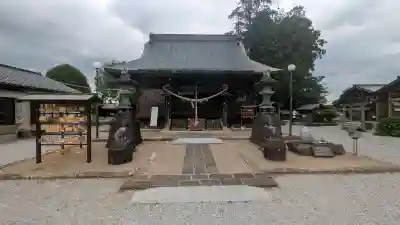 鷲宮神社の{uncategorized: "未分類", other: "その他", undefined: "問題あり", building: "その他建物", grave: "お墓", sacred_gate: "鳥居", guardian: "狛犬", statue: "像", buddha: "仏像", history: "歴史", nature: "自然", garden: "庭園", animal: "動物", pagoda: "塔", temizu: "手水舎", mountain_gate: "山門・神門", sanctuary: "本殿・本堂", subordinate: "末社・摂社", art: "芸術", scenery: "景色", jizo: "地蔵", ema: "絵馬", goshuin: "御朱印", omikuji: "おみくじ", items: "授与品その他", amulet: "お守り", goshuincho: "御朱印帳", eats: "食事", festival: "お祭り", votive_dance: "神楽", shichigosan: "七五三参", wedding: "結婚式", experience: "体験その他", initially: "初詣", around: "周辺", anti_infection: "感染症対策"}