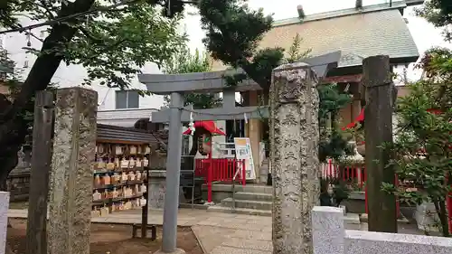 皆中稲荷神社の鳥居