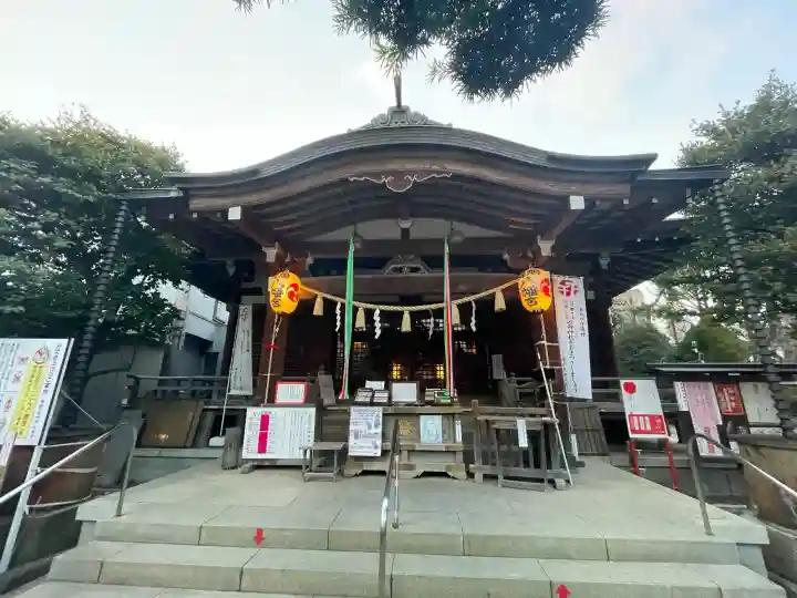 鳩森八幡神社の{uncategorized: "未分類", other: "その他", undefined: "問題あり", building: "その他建物", grave: "お墓", sacred_gate: "鳥居", guardian: "狛犬", statue: "像", buddha: "仏像", history: "歴史", nature: "自然", garden: "庭園", animal: "動物", pagoda: "塔", temizu: "手水舎", mountain_gate: "山門・神門", sanctuary: "本殿・本堂", subordinate: "末社・摂社", art: "芸術", scenery: "景色", jizo: "地蔵", ema: "絵馬", goshuin: "御朱印", omikuji: "おみくじ", items: "授与品その他", amulet: "お守り", goshuincho: "御朱印帳", eats: "食事", festival: "お祭り", votive_dance: "神楽", shichigosan: "七五三参", wedding: "結婚式", experience: "体験その他", initially: "初詣", around: "周辺", anti_infection: "感染症対策"}