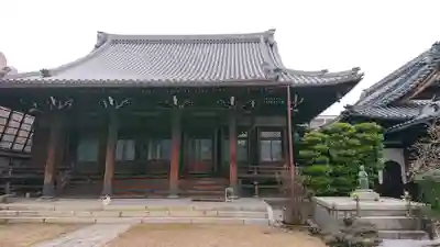 慶栄寺の本殿・本堂