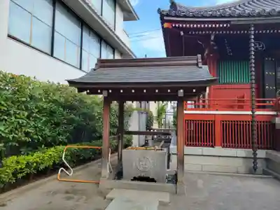 浅草寺の手水舎