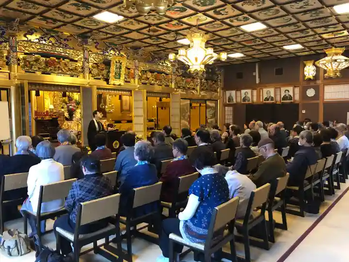 覚王寺の本殿・本堂