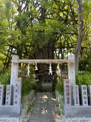 稲毛神社の{uncategorized: "未分類", other: "その他", undefined: "問題あり", building: "その他建物", grave: "お墓", sacred_gate: "鳥居", guardian: "狛犬", statue: "像", buddha: "仏像", history: "歴史", nature: "自然", garden: "庭園", animal: "動物", pagoda: "塔", temizu: "手水舎", mountain_gate: "山門・神門", sanctuary: "本殿・本堂", subordinate: "末社・摂社", art: "芸術", scenery: "景色", jizo: "地蔵", ema: "絵馬", goshuin: "御朱印", omikuji: "おみくじ", items: "授与品その他", amulet: "お守り", goshuincho: "御朱印帳", eats: "食事", festival: "お祭り", votive_dance: "神楽", shichigosan: "七五三参", wedding: "結婚式", experience: "体験その他", initially: "初詣", around: "周辺", anti_infection: "感染症対策"}
