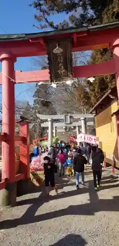 鼻顔稲荷神社の鳥居