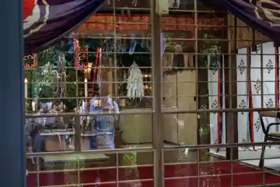 横浜御嶽神社の本殿・本堂