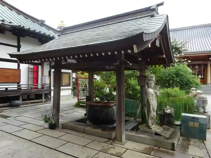 祥泉院の手水舎