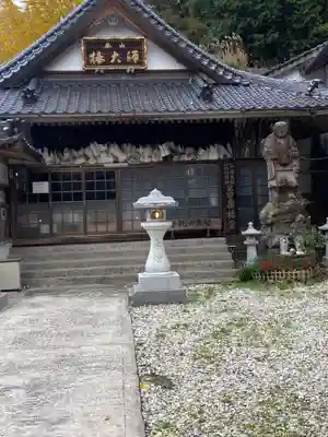 椿堂　遍照院の本殿・本堂