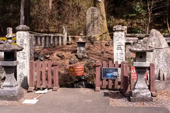 人穴浅間神社(静岡県)