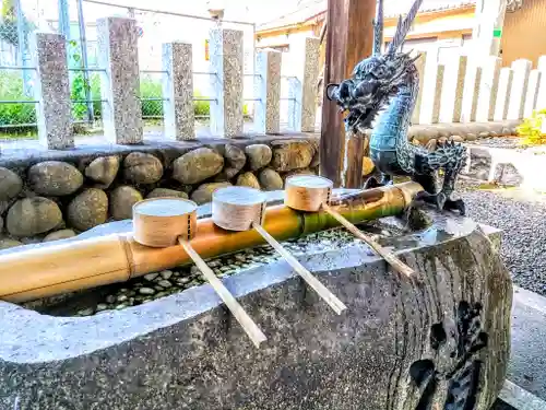 紀左衛門神社の手水舎