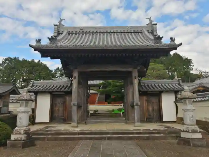 瑞林寺の山門・神門