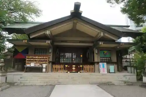 東郷神社の本殿・本堂
