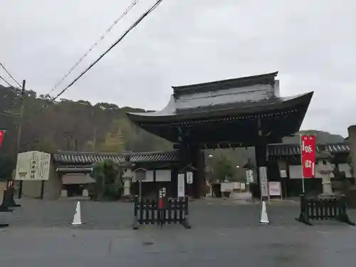 京都乃木神社の山門・神門