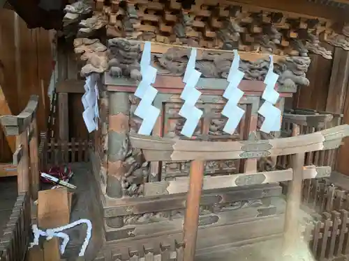 髙部屋神社の鳥居