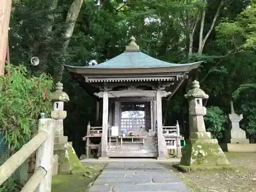 高館義経堂の建物その他