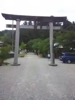 西奈弥羽黒神社の鳥居