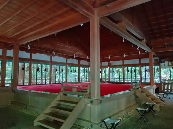 天河大辨財天社の本殿・本堂