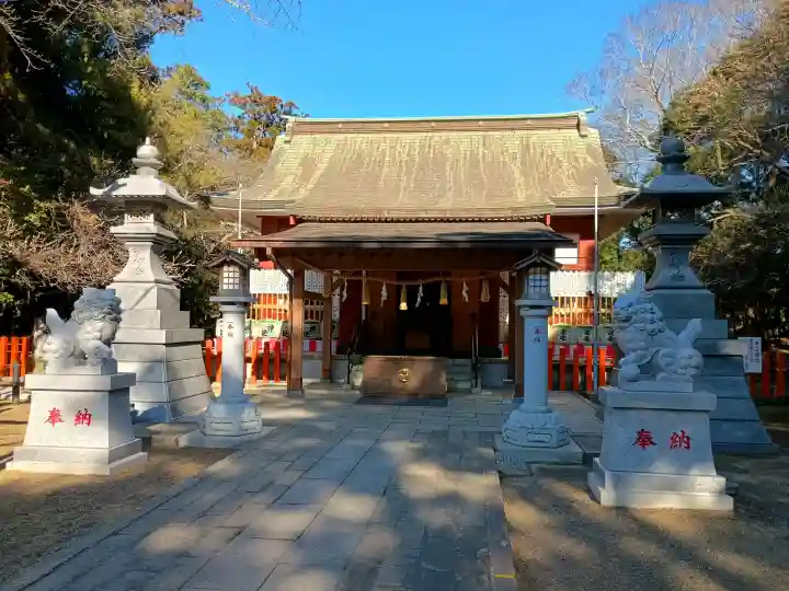 息栖神社の{uncategorized: "未分類", other: "その他", undefined: "問題あり", building: "その他建物", grave: "お墓", sacred_gate: "鳥居", guardian: "狛犬", statue: "像", buddha: "仏像", history: "歴史", nature: "自然", garden: "庭園", animal: "動物", pagoda: "塔", temizu: "手水舎", mountain_gate: "山門・神門", sanctuary: "本殿・本堂", subordinate: "末社・摂社", art: "芸術", scenery: "景色", jizo: "地蔵", ema: "絵馬", goshuin: "御朱印", omikuji: "おみくじ", items: "授与品その他", amulet: "お守り", goshuincho: "御朱印帳", eats: "食事", festival: "お祭り", votive_dance: "神楽", shichigosan: "七五三参", wedding: "結婚式", experience: "体験その他", initially: "初詣", around: "周辺", anti_infection: "感染症対策"}