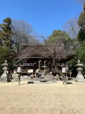 廣瀬大社の{uncategorized: "未分類", other: "その他", undefined: "問題あり", building: "その他建物", grave: "お墓", sacred_gate: "鳥居", guardian: "狛犬", statue: "像", buddha: "仏像", history: "歴史", nature: "自然", garden: "庭園", animal: "動物", pagoda: "塔", temizu: "手水舎", mountain_gate: "山門・神門", sanctuary: "本殿・本堂", subordinate: "末社・摂社", art: "芸術", scenery: "景色", jizo: "地蔵", ema: "絵馬", goshuin: "御朱印", omikuji: "おみくじ", items: "授与品その他", amulet: "お守り", goshuincho: "御朱印帳", eats: "食事", festival: "お祭り", votive_dance: "神楽", shichigosan: "七五三参", wedding: "結婚式", experience: "体験その他", initially: "初詣", around: "周辺", anti_infection: "感染症対策"}