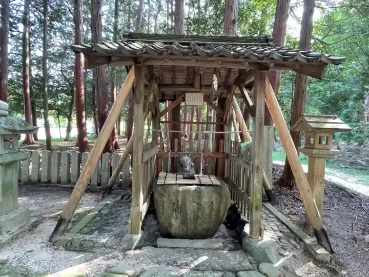 夏見神社の手水舎