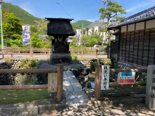 三輪神社(岐阜県)