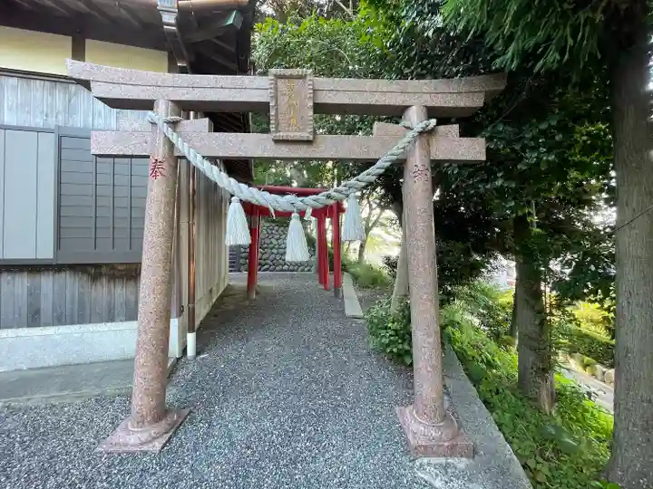 貴志神社の末社・摂社