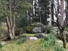 春日山神社の建物その他