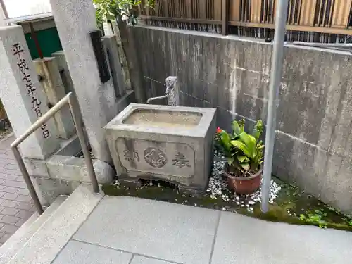 目黒三田春日神社の手水舎