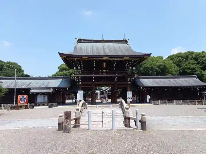 真清田神社の山門・神門