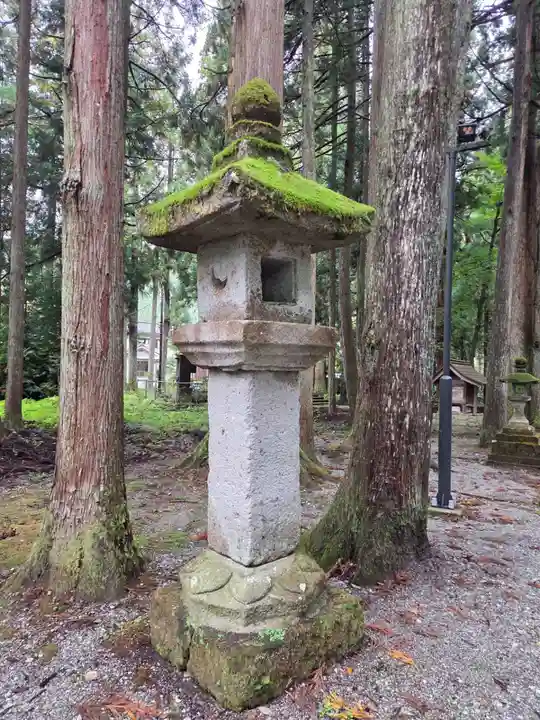 雄山神社中宮祈願殿(富山県)