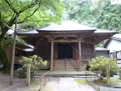 横滝寺の本殿・本堂
