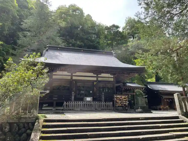 武蔵二宮 金鑚神社の本殿・本堂