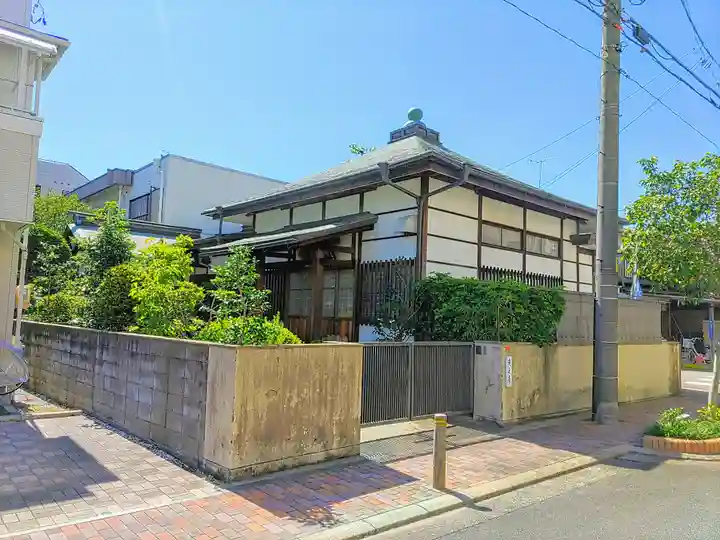 滝之寺の本殿・本堂